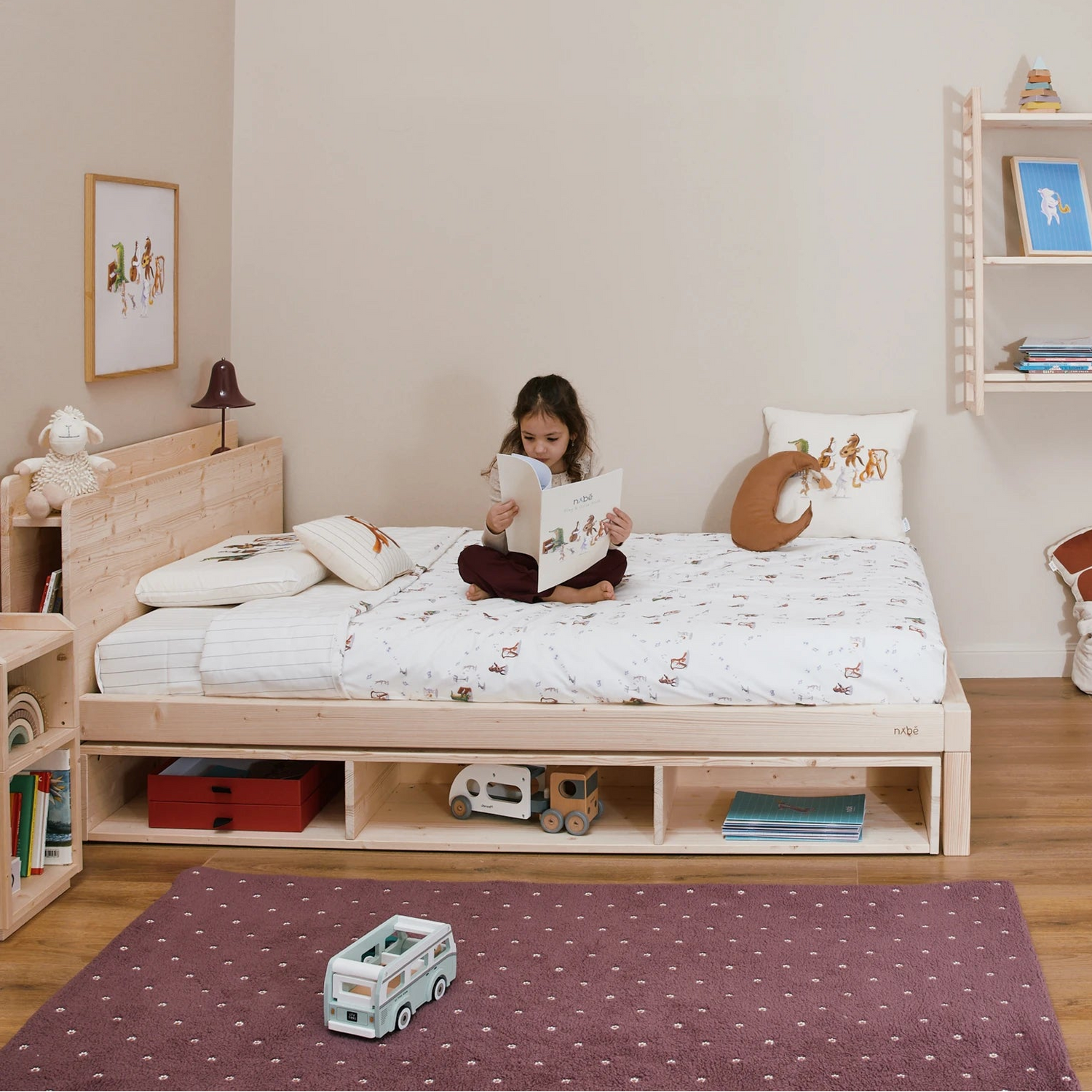 Cuscini d'arredo per cameretta Montessori.