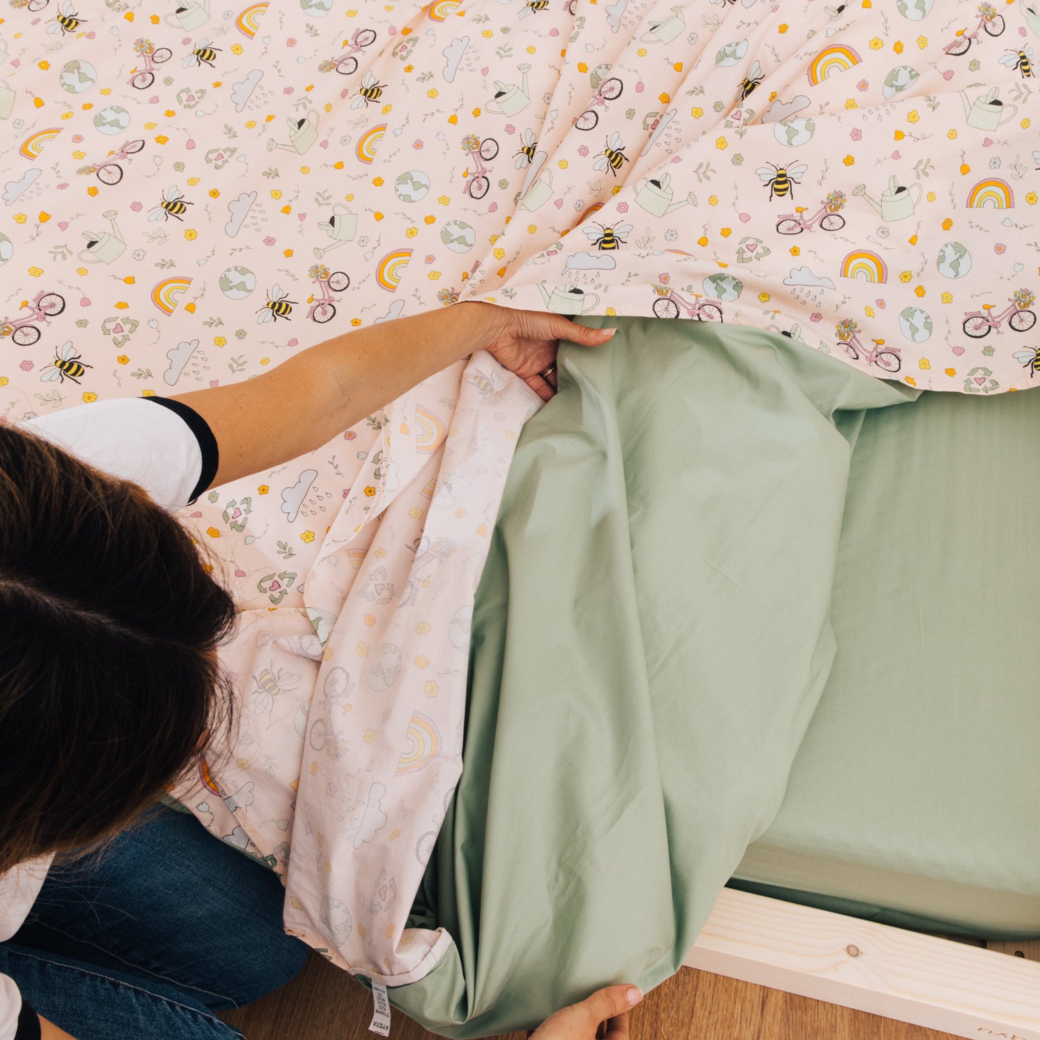 Set lenzuola "pianeta terra chiama Nabè"